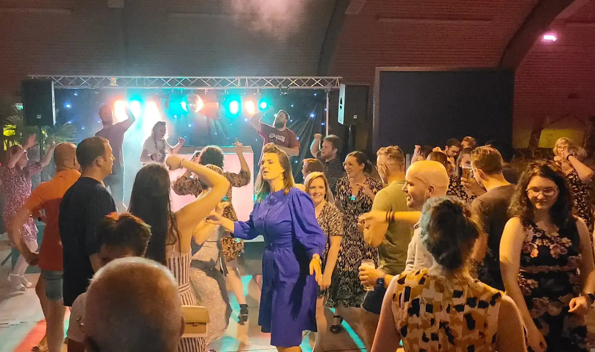 Bedrijfsfeest dj huren